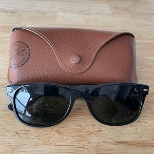 Rayban black classic new wayfarer sunglasses